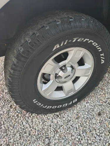 Pneu 265/75r16