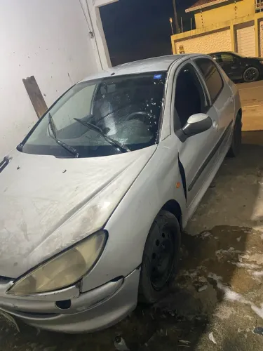 Peugeot 206 Presence 1.4/ 1.4 Flex 8V 5P 2005