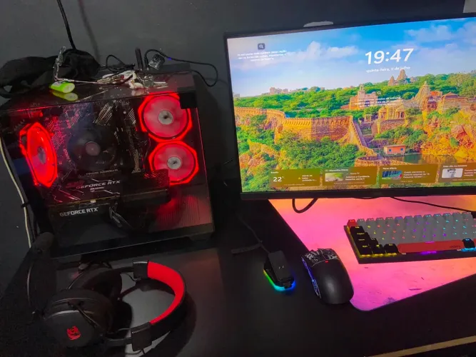 Pc gamer com 1 mês de uso, peças novas 