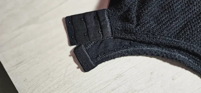 Body Tricot Preto MYAH Canelado com Detalhes Vazados e Amarração