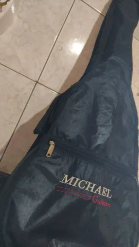 VIOLÃO SEMI NOVO