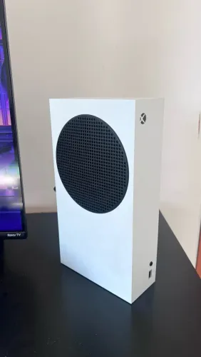XBOX SÉRIES S 516GB COM 2 CONTROLES