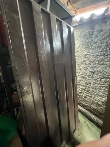 Portão semi novo fechadura nova