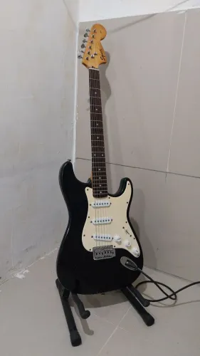 Guitarra squier affinity 