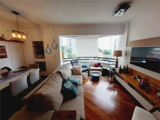 Apartamento à venda com 3 quartos, sendo 1 suíte, no condomínio Duas Torres, São Paulo - S