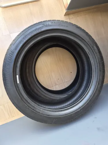 Pneus Bridgestone R17