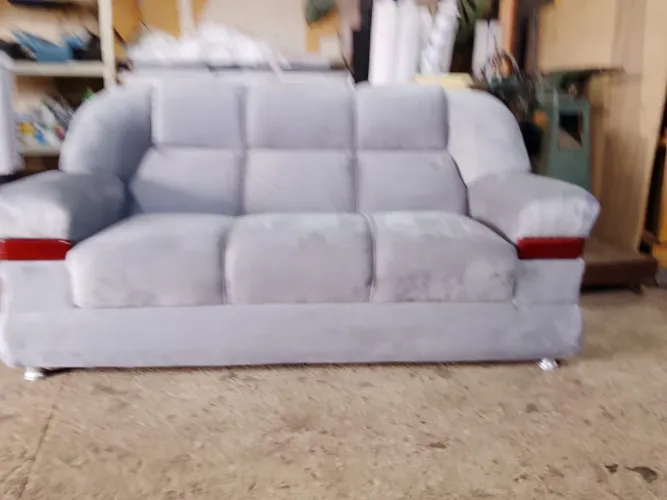 Vendo sofá 3 lugares