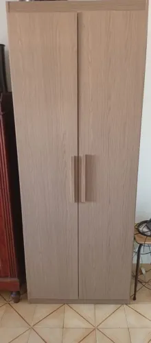 Vendo 2 armário para guardar mantimentos