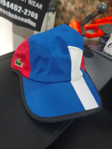 Boné estilo five 