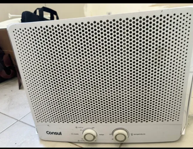 AR CONDICIONADO JANELA 10000 btus novíssimo