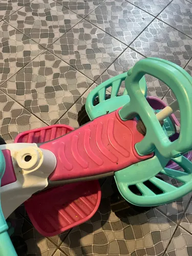 Motoca de passeio menin 