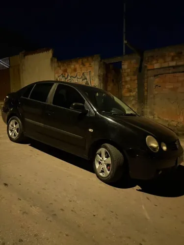 Volkswagen Polo Sedan 1.6 MI 101cv 8V 4P 2005