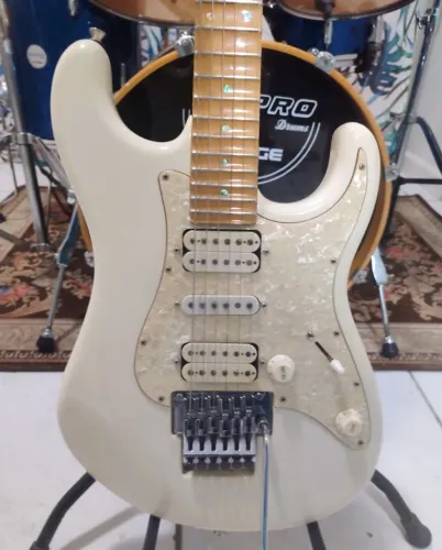 Troco guitarra Tagima E2 Edu Ardunay signature