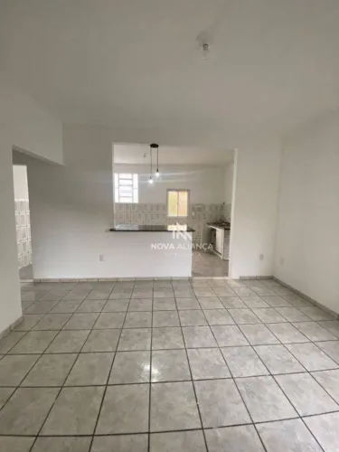 Sobrado com 3 quartos para alugar - Glória - Vila Velha/ES