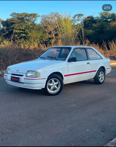 Ford Escort GL 1.6i / 1.6 (álcool) 1988