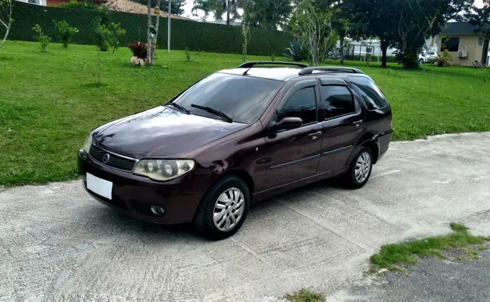 Fiat Palio Weekend HLX 1.8 MPI Flex 4P 2006