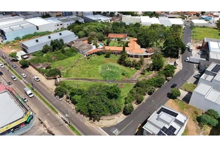 Terreno Comercial e Residencial 6.219m² na Av. Adhemar Pereira de Barros em Franca-SP