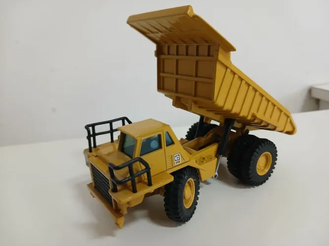 Miniatura Caminhão Caterpillar 773B JOAL 1:70