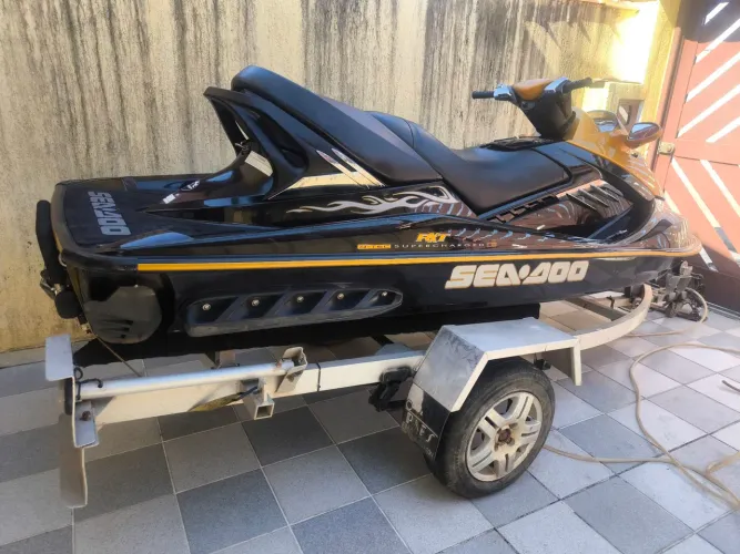 Jet ski seadoo