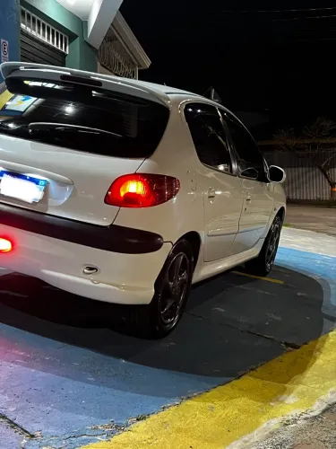 Peugeot 206 Presence 1.4/ 1.4 Flex 8V 5P 2004