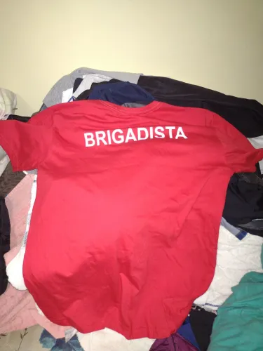 Blusa brigadista 