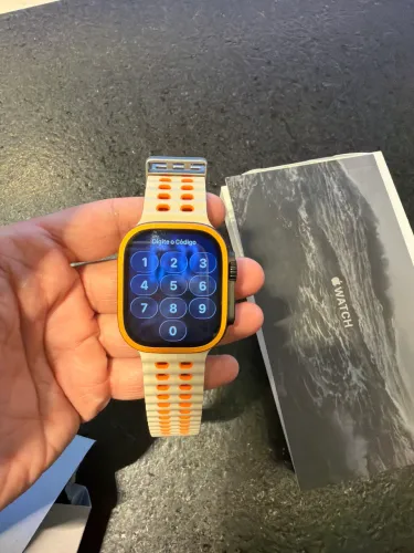 Apple Watch Ultra 2 GPS + Cellular - Titânio Preto 49 mm