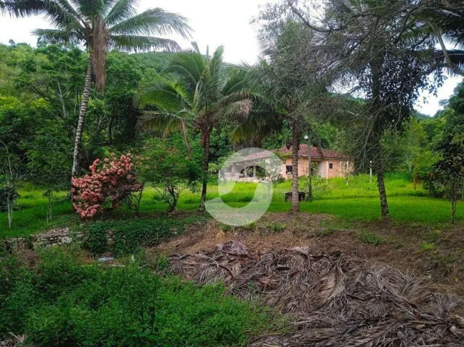 Sítio à venda, 190000 m² por R$ 850.000,00 - Pitangas - Tanguá/RJ