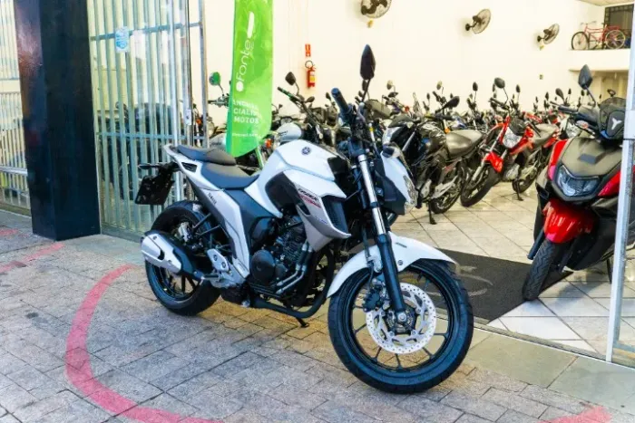 YAMAHA FAZER 250 2019 REF:J12