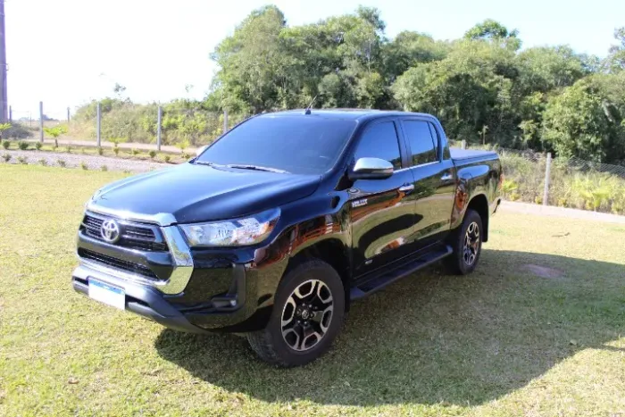 Toyota Hilux CD SRV 4X4 2.8 TDI Diesel Aut. 2024