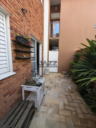 Apartamento Térreo com Quintal | 2 Dormitórios