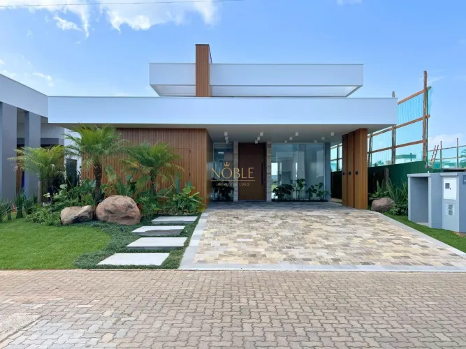 Casa nova com 4 suítes no Reserva das Águas  Torres/RS.
