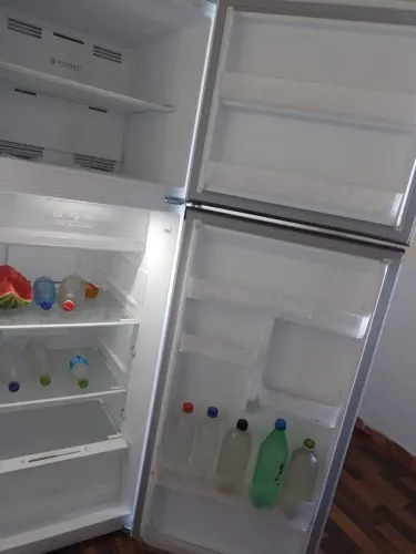 Geladeira gelo seco nova