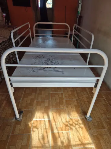 ? Cama Hospitalar com Regulagem Manual - Ótima Oportunidade!