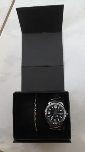 Relógio Casio Original +Pulseira Fina de Prata.