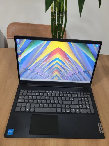 Notebook Lenovo i5 12ª com 16gb Semi-novo
