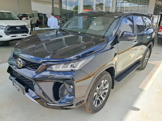 Toyota Hilux SW4 Diamond 2.8 TB 4X4 Die. Aut. 2022