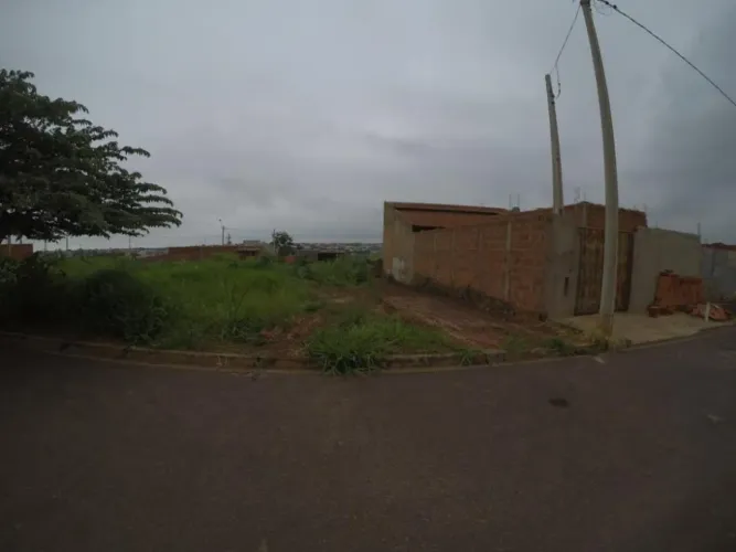 Terreno 11x20 com 220m² em Bady Bassitt - SP
