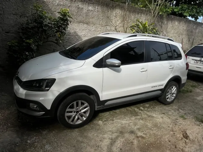 Volkswagen Spacecross 1.6 MI Total Flex 16V 2016