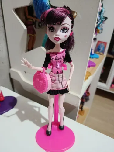 Monster high Draculaura 