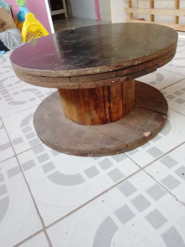 Vendo essa mesinha de carretel