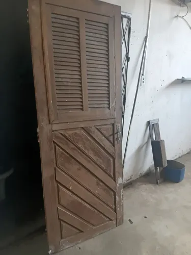Porta madeira
