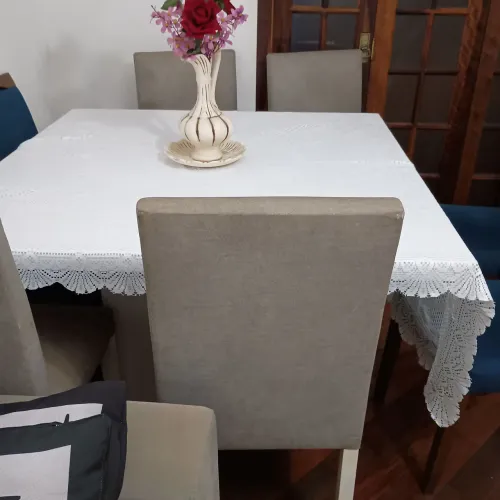 Mesa de Jantar com 4 cadeira