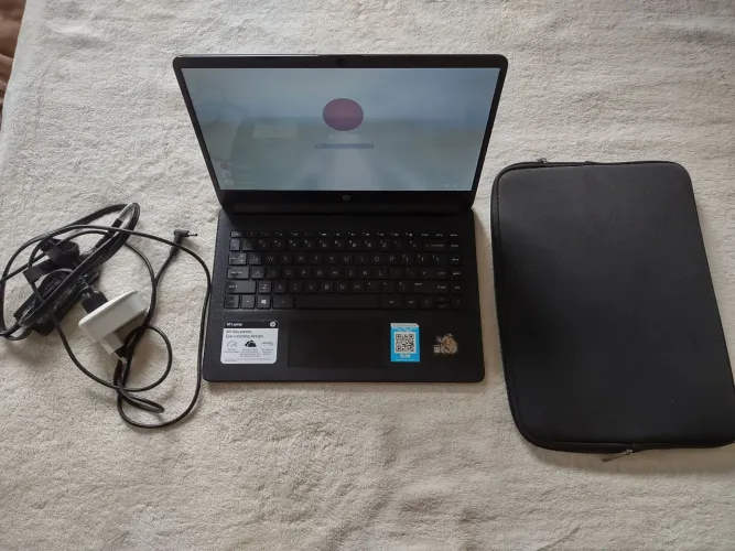 Notebook HP 14" - AMD 3020e | 4GB RAM | 58GB SSD/eMMC | Windows 11