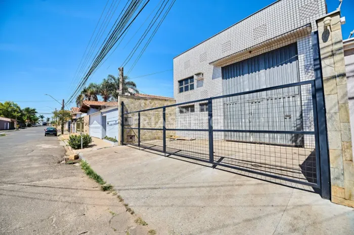 Galpão para locação no bairro Santa Terezinha