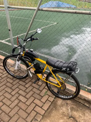 Vendo motorizada foi montado tudo novo