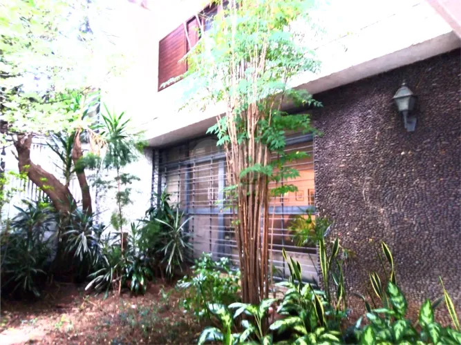 Sobrado com 4 quartos à venda em Vila cordeiro - SP