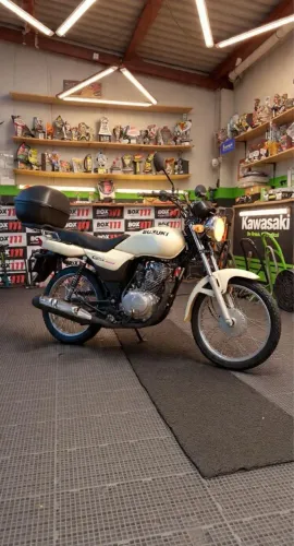Suzuki GS 120