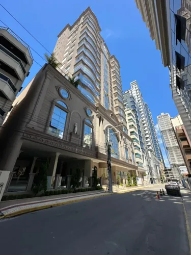Meia Praia | Apartamento Quadra Mar no Joseph II, 04 Suítes 03 Vagas| Parcelado em até 60X