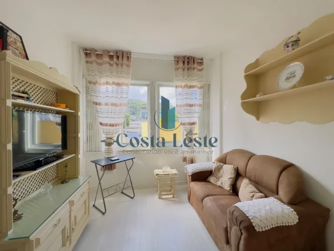 Apartamento Mobiliado com 2 Quartos - Centro de Florianópolis