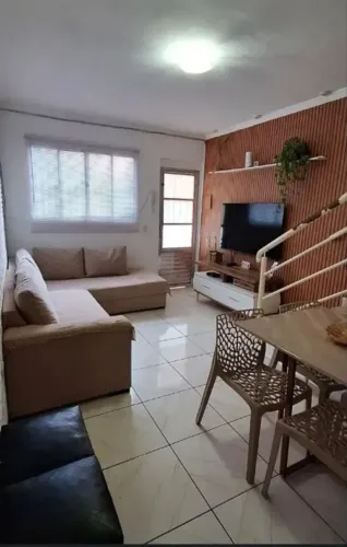 casa condomínio 2 dorms 1 vaga